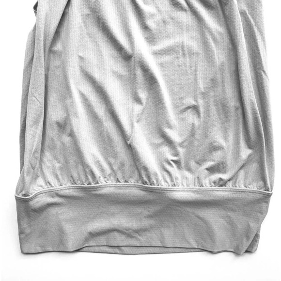 Lululemon No Limits Tank Top with Built In Bra Gray Floral Print Size 4 - Picture 5 of 9